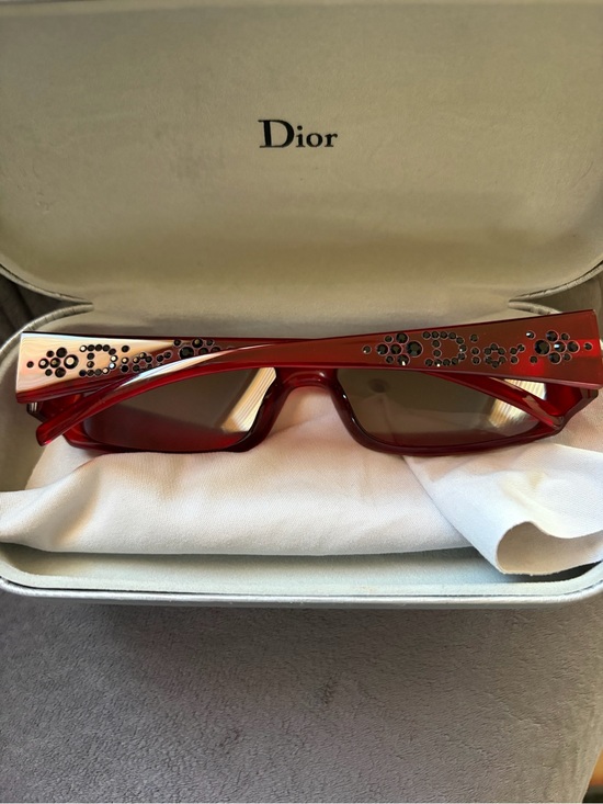 Vintage Y2K Dior Red Diorlight Sunglasses main image 6